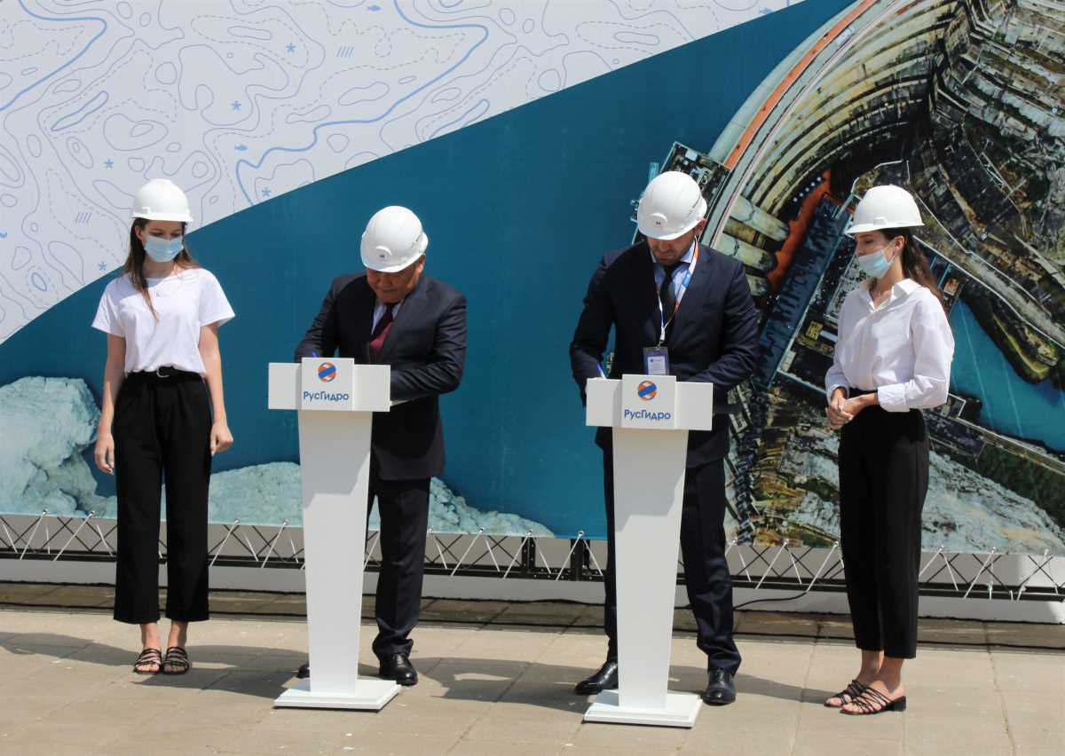 На Чиркейской ГЭС открылся первый в России туристический маршрут