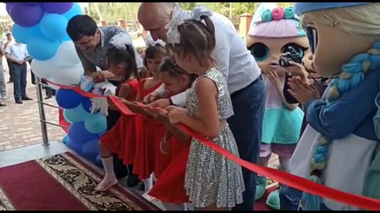 Абдула Магомедов принял участие в открытии нового детсада в Южно-Сухокумске