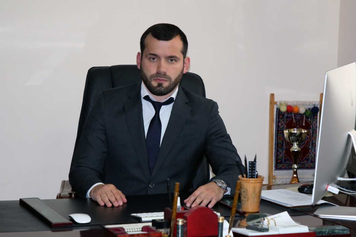 Эмин Мерданов поздравил представителей туротрасли со Всемирным днем туризма