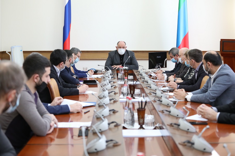 Вопросы установления тарифа по обращению с ТКО обсудили в Правительстве Дагестана