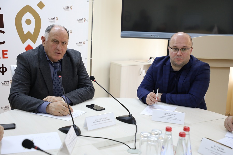 Абдулмуслим Абдулмуслимов призвал поставщиков не наживаться на дагестанцах, необоснованно завышая цены