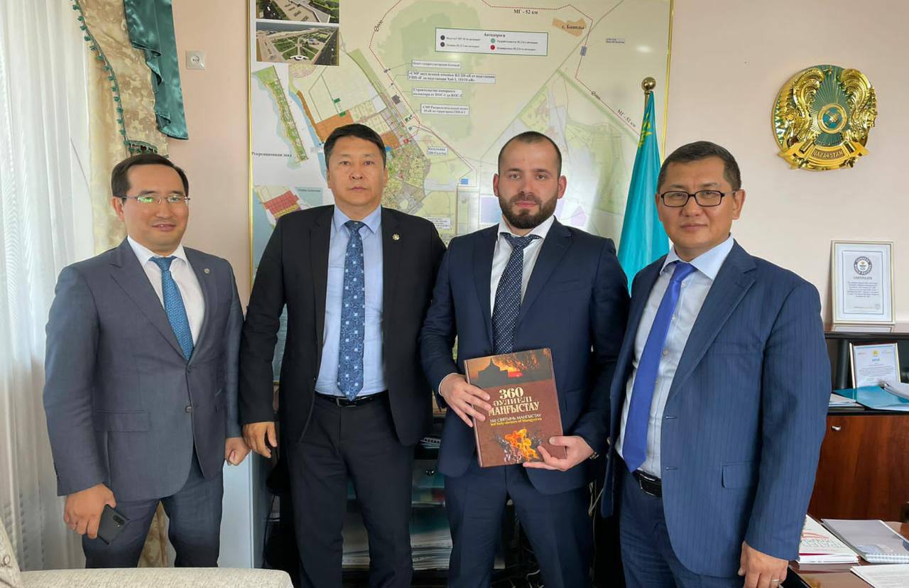 Эмин Мерданов с рабочим визитом посетил Казахстан