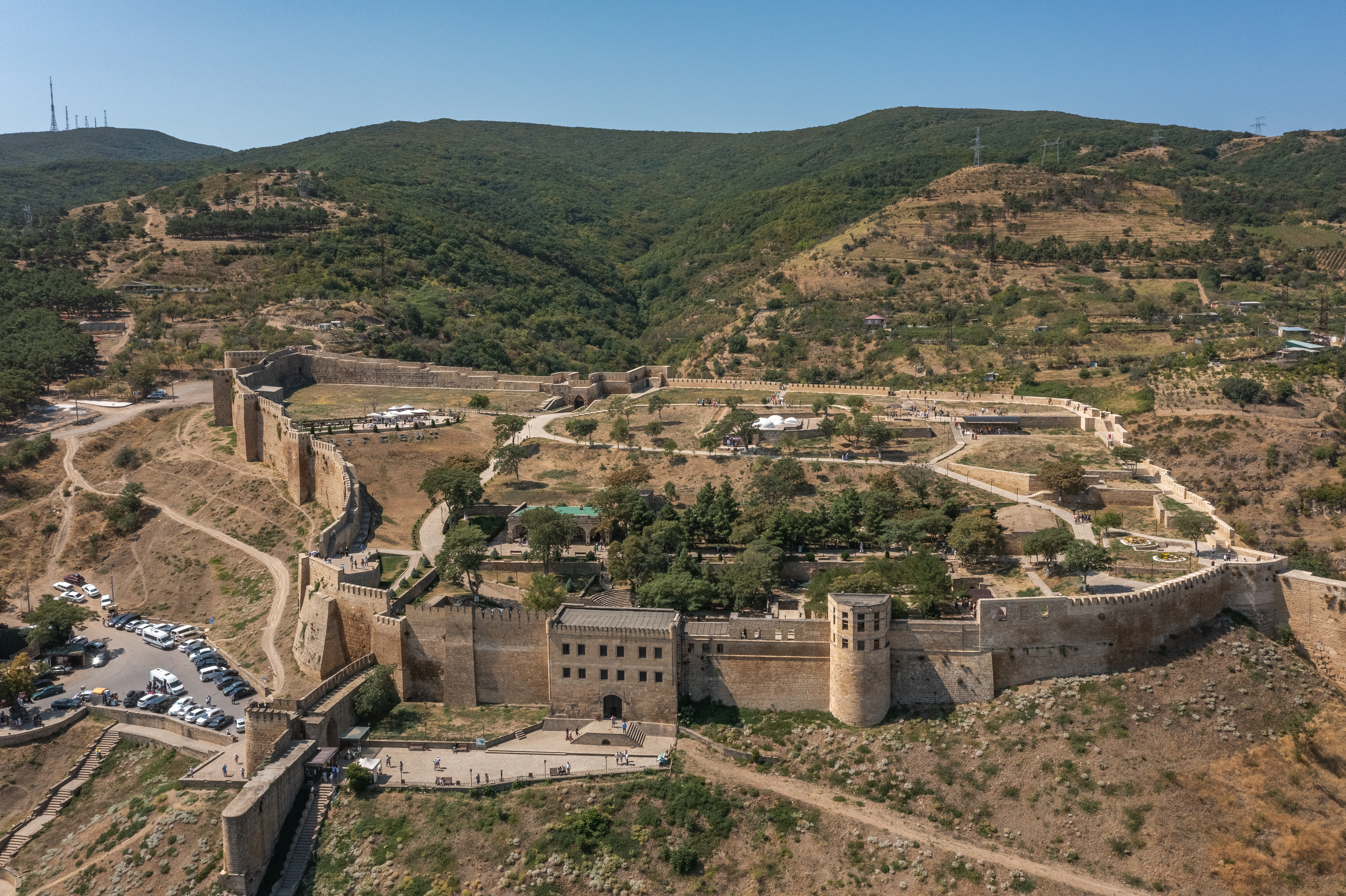 Команда автоэкспедиции «Вокруг света через Северный Кавказ» посетит Дагестан