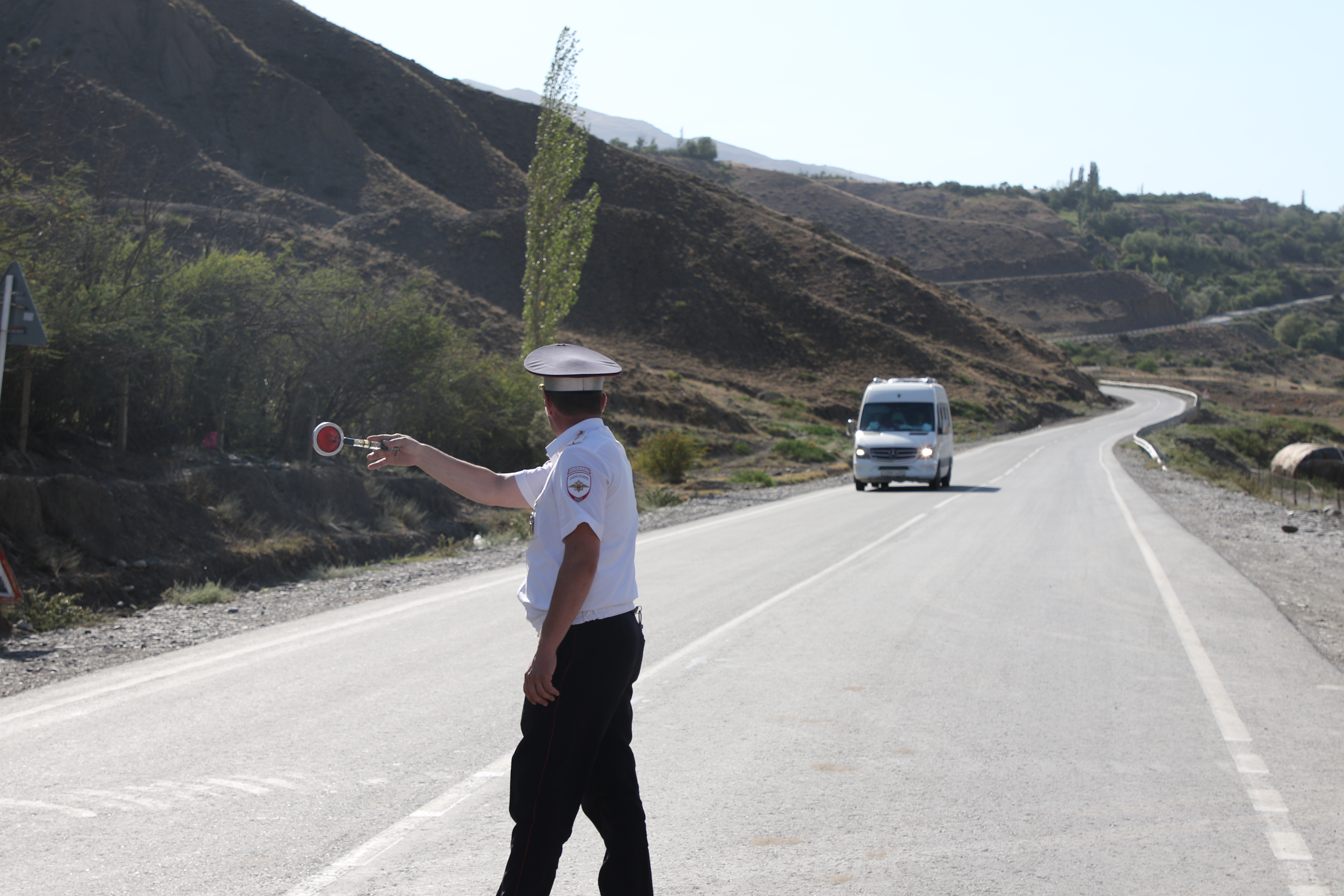 В Дагестане проверили водителей, перевозящих туристов