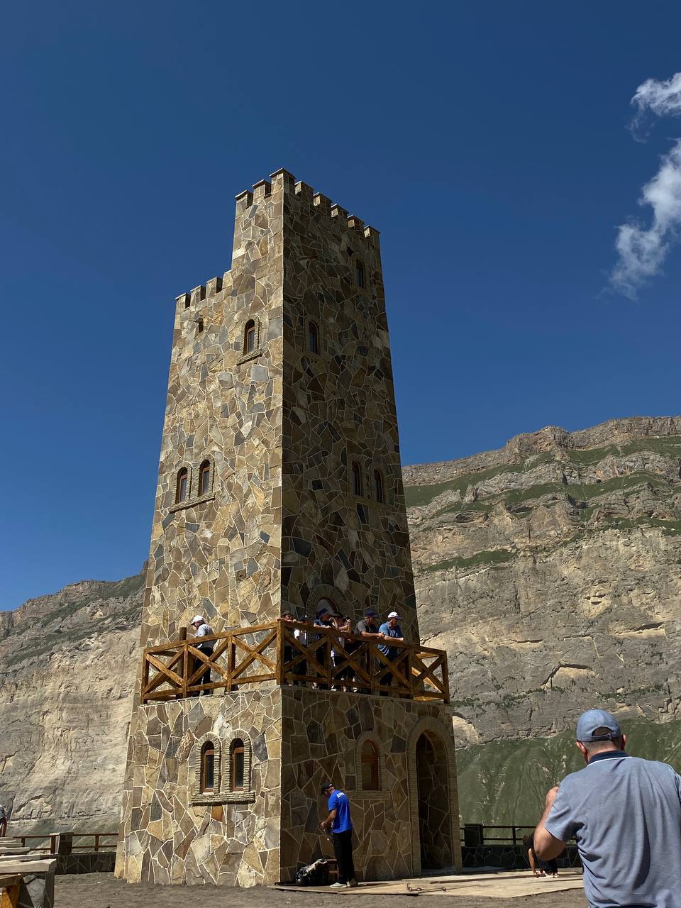 В Цумадинском районе состоялось открытие башни «Гимерсо-кала»