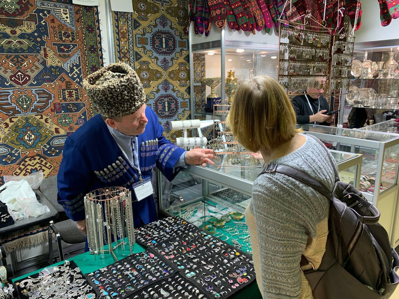 Дагестанские мастера участвуют в выставке-ярмарке народных промыслов в Москве