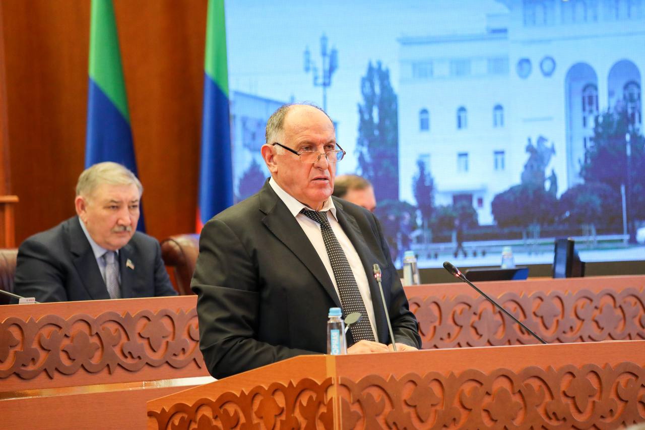 Абдулмуслим Абдулмуслимов в своем отчете Народному Собранию РД рассказал о достигнутых результатах в сфере туризма