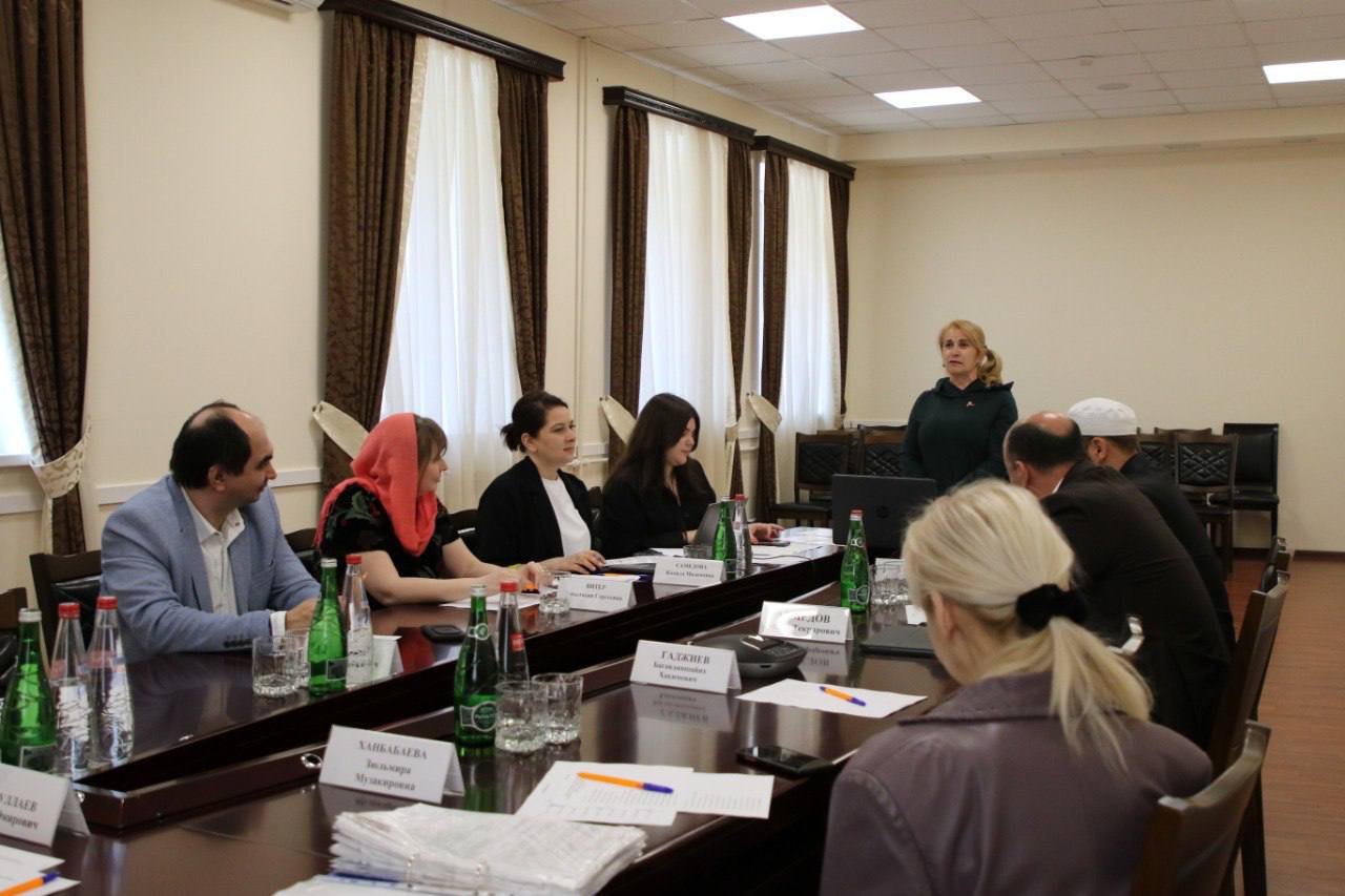 В Минтуризме Дагестана прошла пересдача аттестации экскурсоводов (гидов)