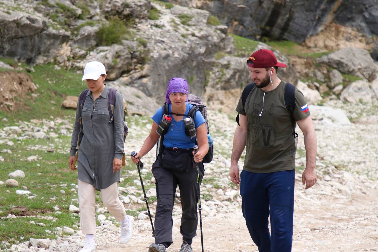 По живописному маршруту: продолжается одиночная пешая экспедиция Ирины Грушаниной из Дербента в Сочи