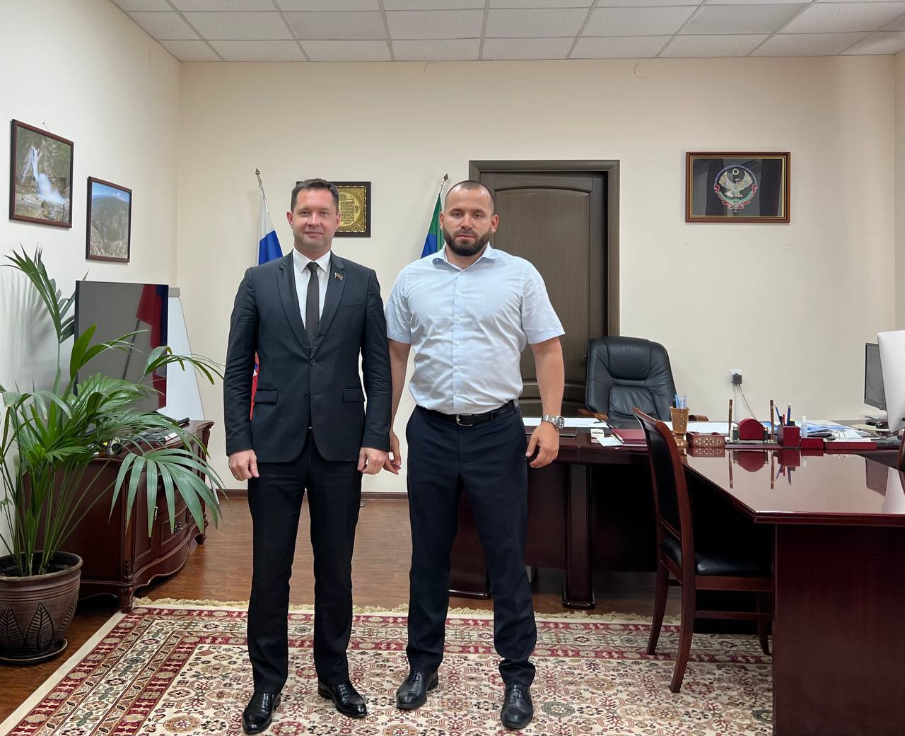 Эмин Мерданов провёл рабочую встречу с генеральным директором Фонда развития Краснодарского края Ильей Шакаловым