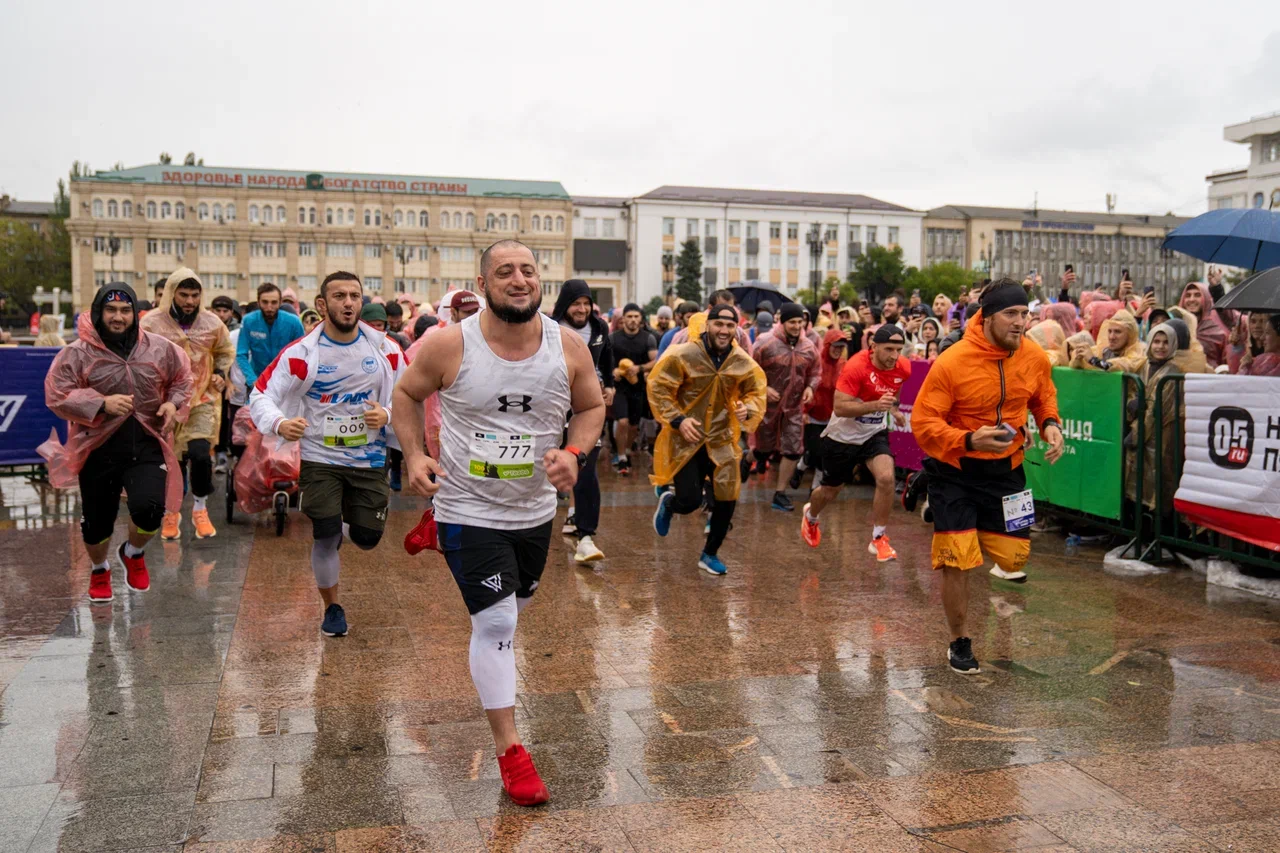 Массовый забег «Атлетика-2023» прошел в Махачкале