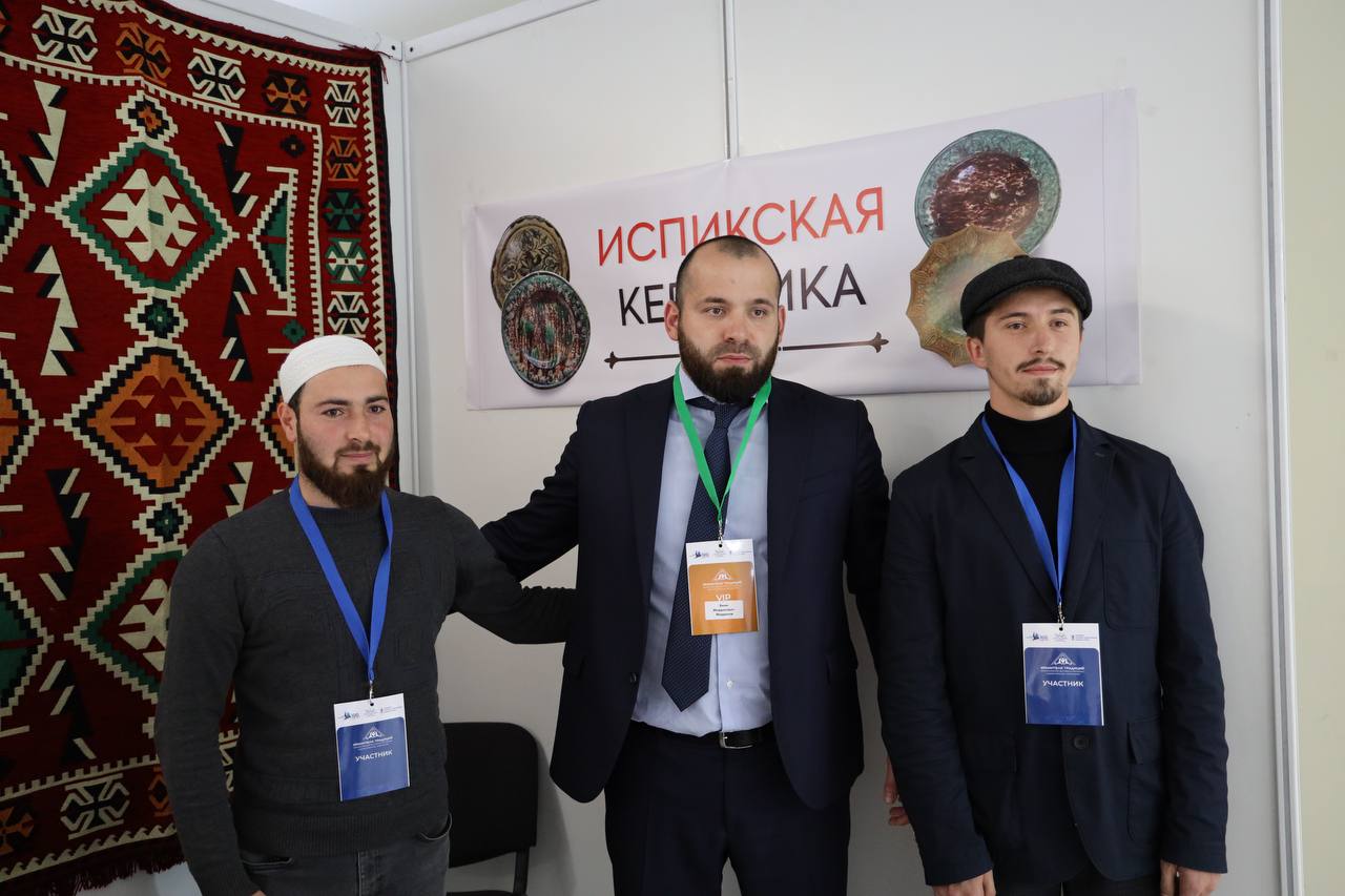 Мастера по испикской керамике из Дагестана  прошли обучение в Узбекистане