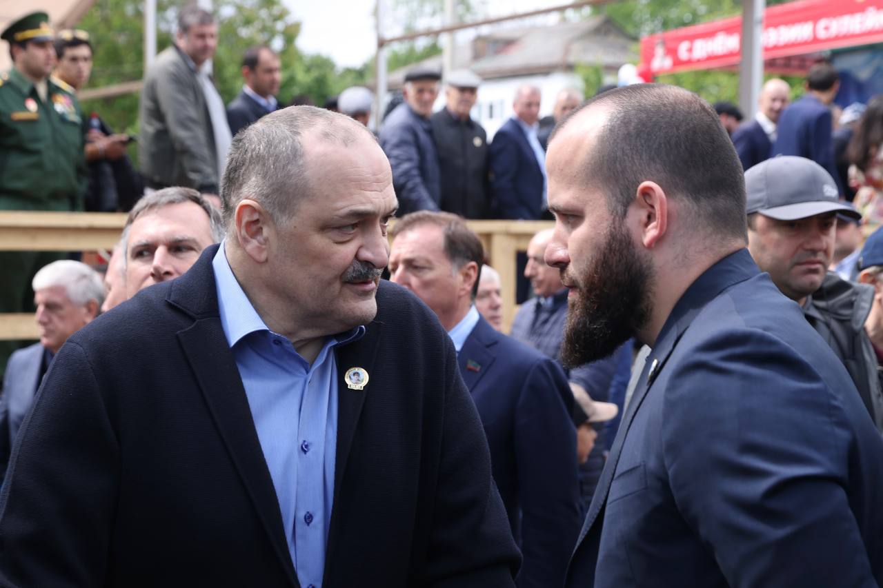 Министр по туризму и народным художественным промыслам РД Эмин Мерданов посетил праздничное мероприятие, приуроченное к юбилею народного поэта Дагестана Сулеймана Стальского.