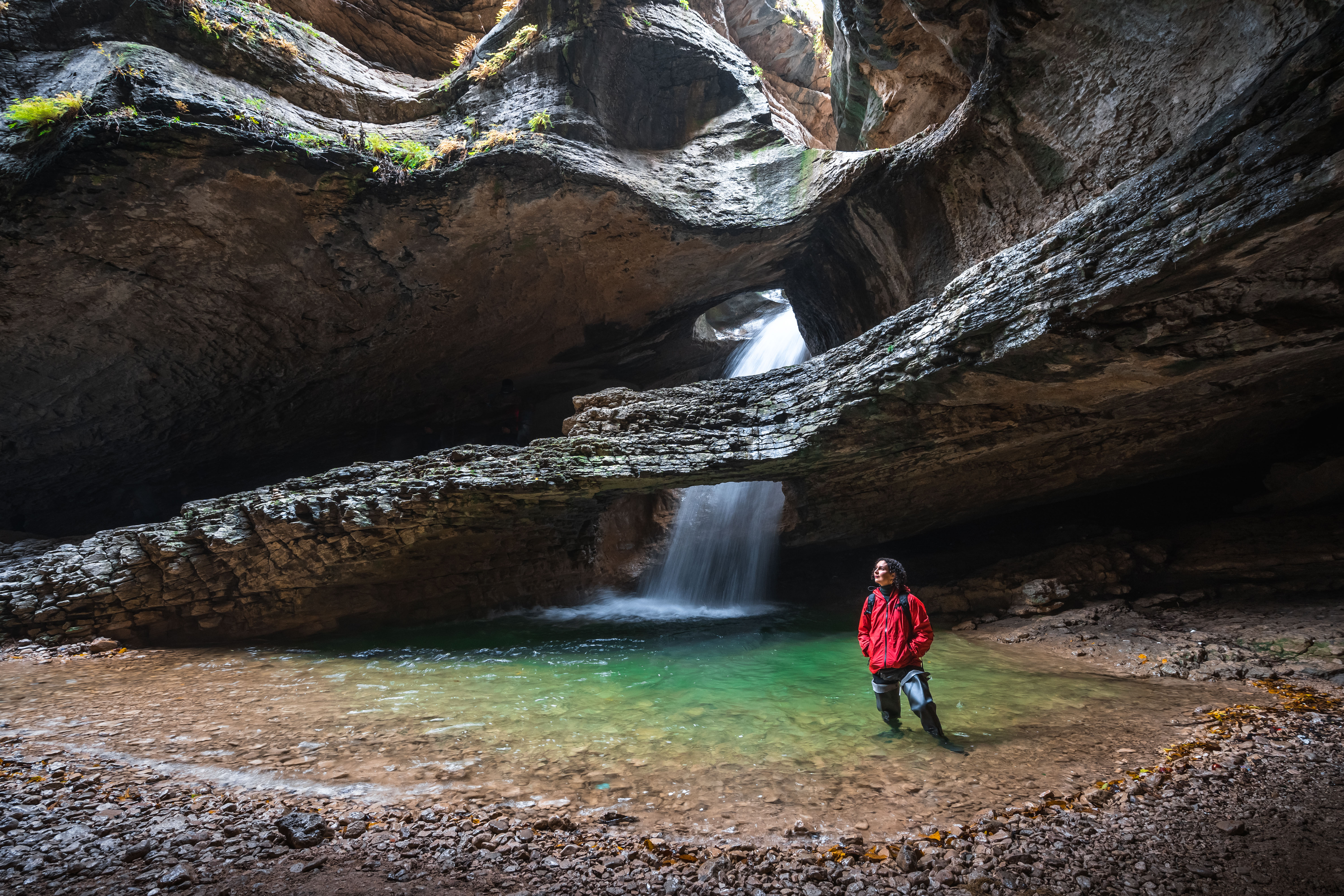 Мы продолжаем серию статей о самых впечатляющих водопадах нашей республики. Сегодня речь пойдёт о Салтинском подземном водопаде.