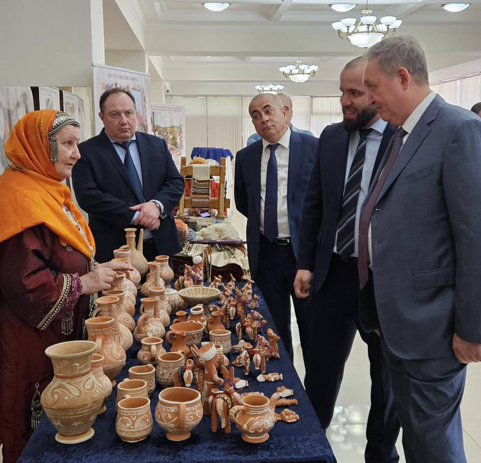 Эмин Мерданов презентовал заместителю Директора ФСБ России Игорю Сироткину проект создания ВТРК «Каспийский прибрежный кластер»