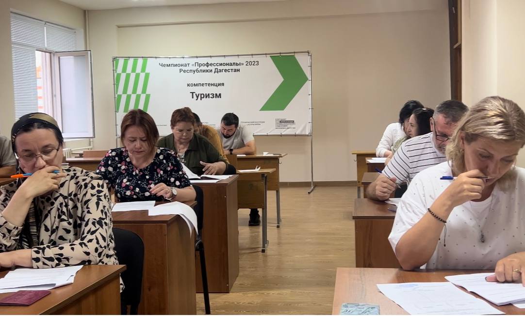 Очередная аттестация экскурсоводов(гидов) проходит в Махачкале