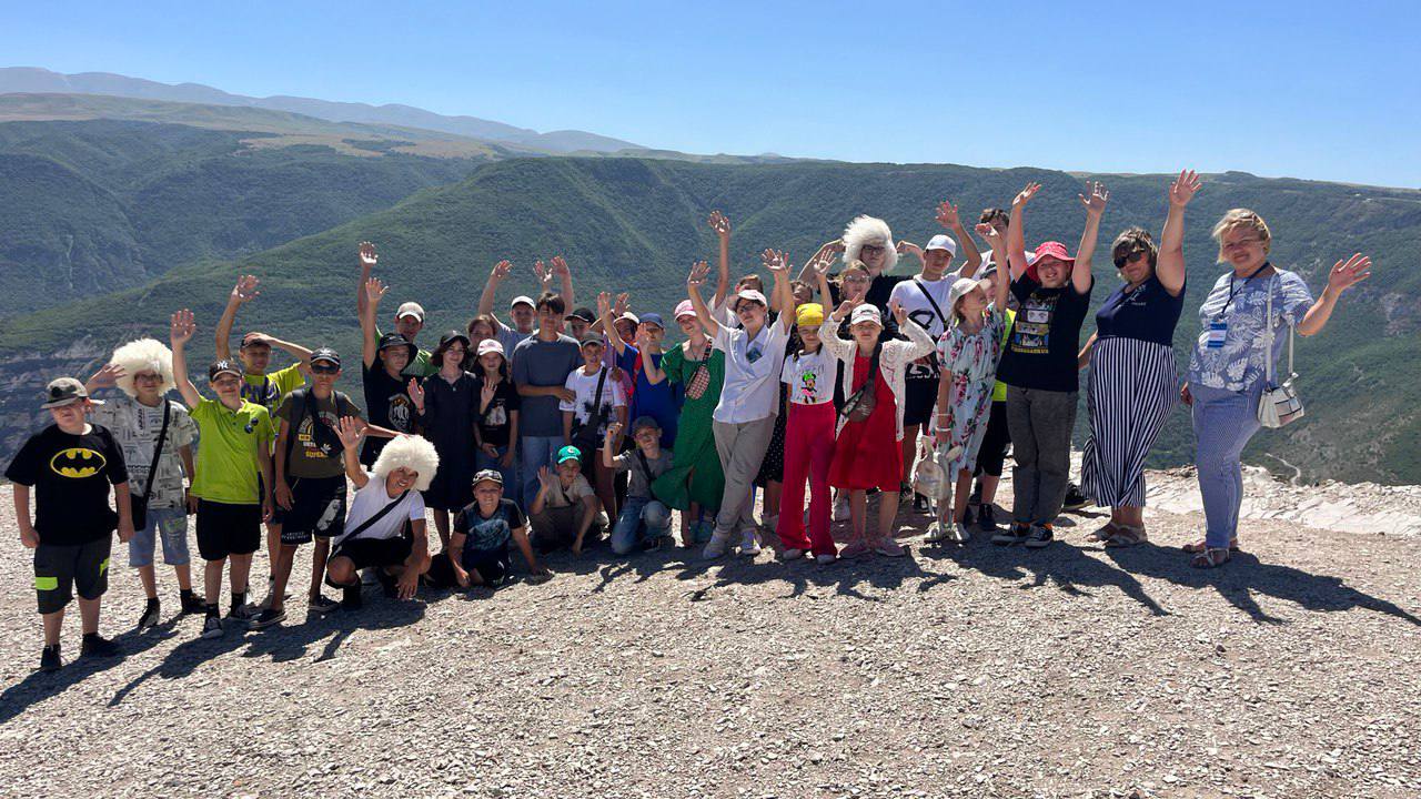 Дети из Белгородской и Запорожской областей продолжают знакомиться с достопримечательностями Дагестана