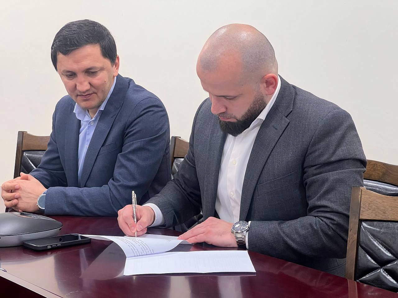 Минтуризм РД и «Оазис Хоспиталити» подписали меморандум о сотрудничестве