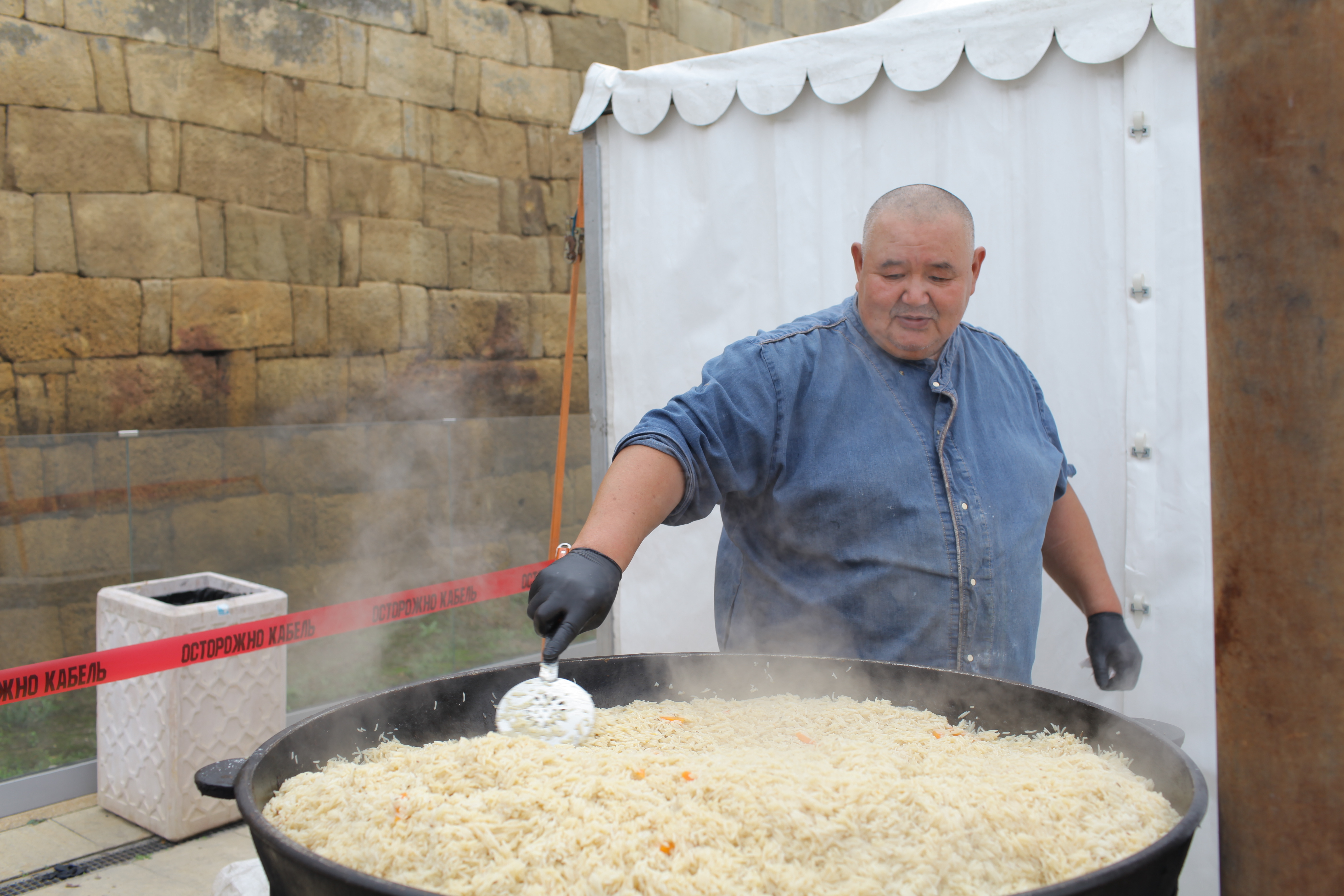 Гастрономический фестиваль на туристическом форуме «Открытый Дагестан» стартовал!