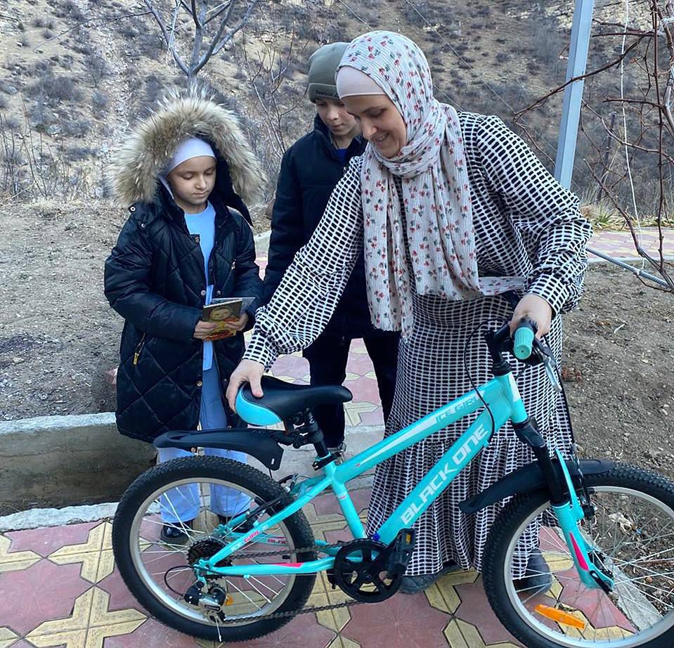 Эмин Мерданов исполнил детские мечты в рамках благотворительной акции «Ёлка желаний»