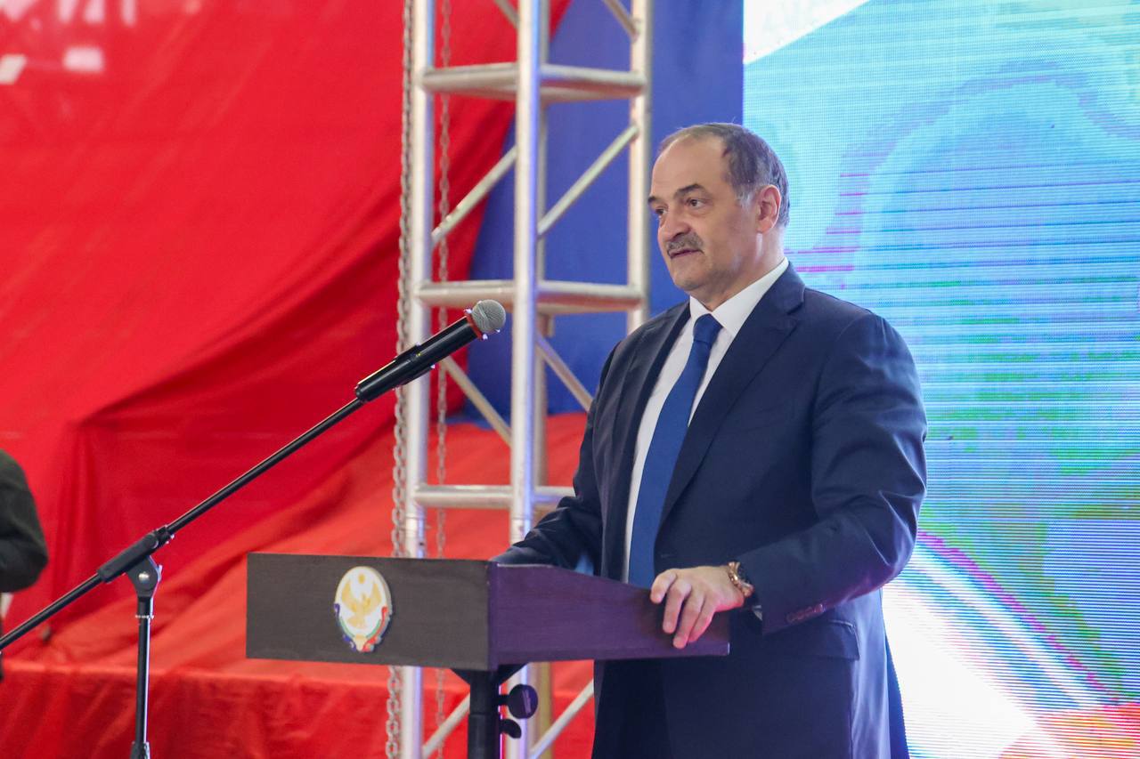 В комплексе ГТО должны быть первыми!» — Сергей Меликов на открытии республиканской эстафеты «Знамя ГТО».