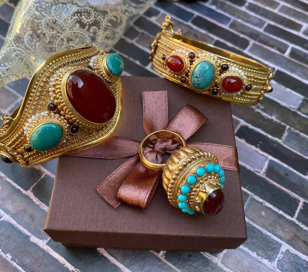 Уважаемые мастера ювелирного искусства!