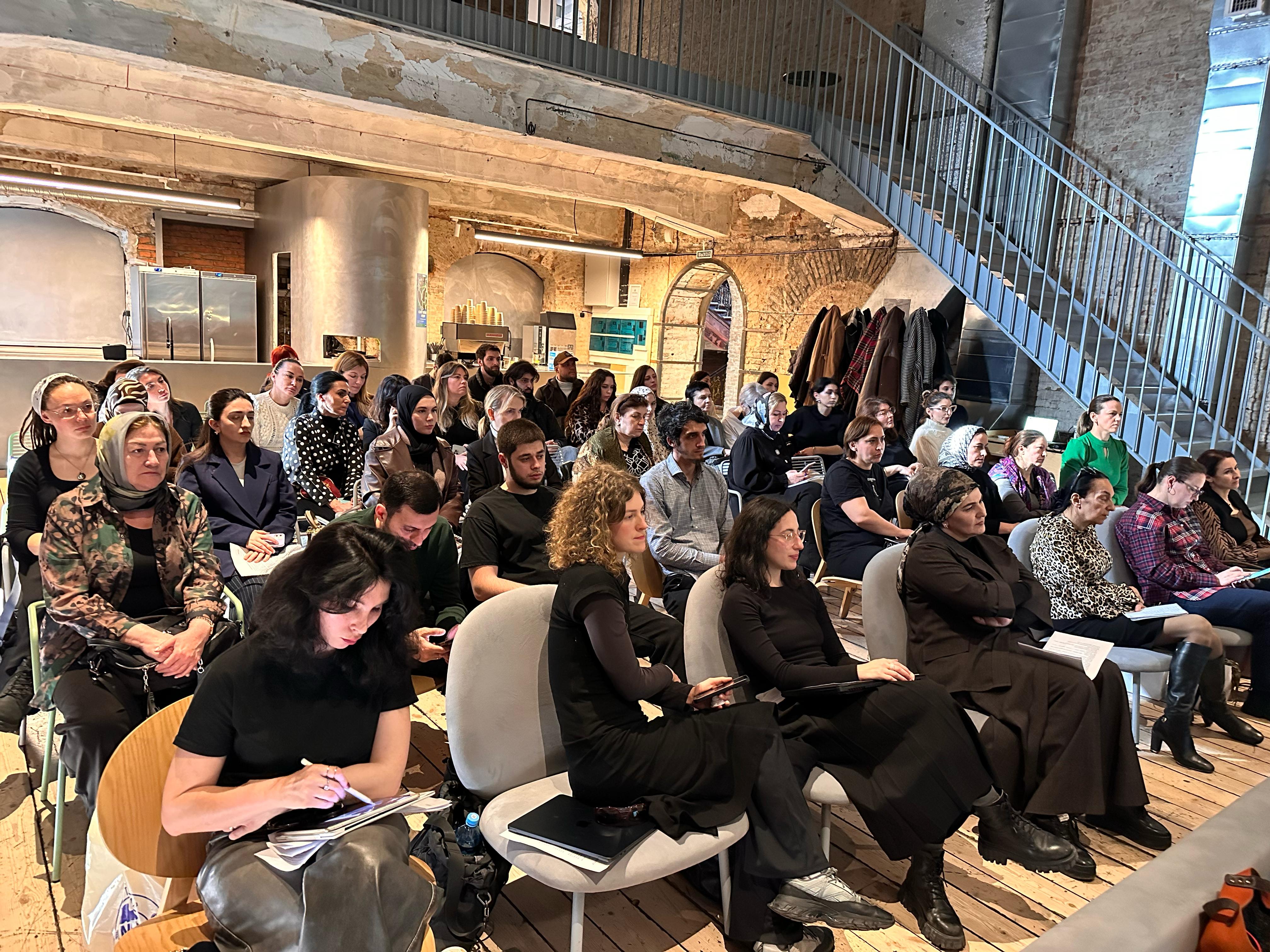 В Дагестане прошла встреча с президентом АНО «Креативная экономика»